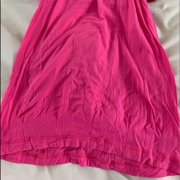 Lululemon tank built in bra approximate size 6 or 8 color pink - Picture 2 of 6